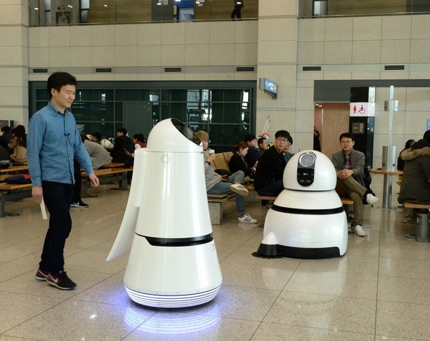 机场清洁机器人LG AIRPORT CLEANING ROBOT