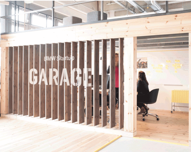 【2019 红点奖】BMW Startup Garage / 办公室空间设计