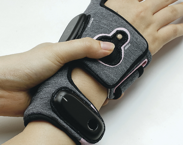 【2018 红点奖】Smart Hand Care Device / 智能手部护理设备