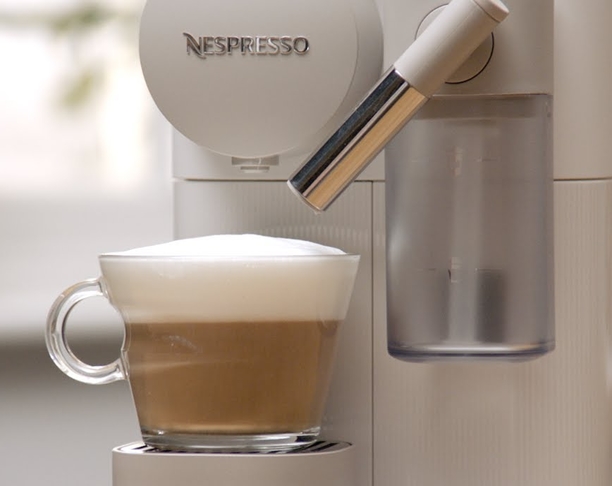 【2018 iF奖】咖啡机 Lattissima One / Coffee machine