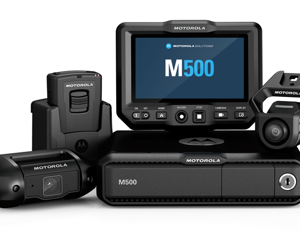 【2022年 iF设计奖】M500 In-Car Video System