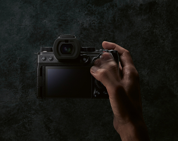 【2023 红点奖】Lumix S5IIX / 无反光镜数码相机
