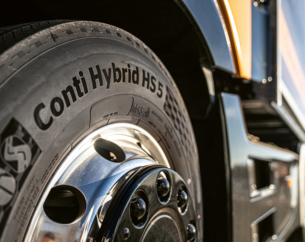 【2023 红点奖】Conti Hybrid Gen5 / 卡车轮胎