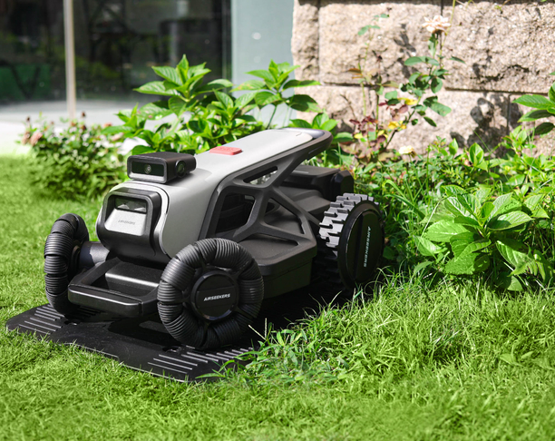 【2024年 iF设计奖】AIRSEEKERS TRON ONE- vision AI robotic lawn mower