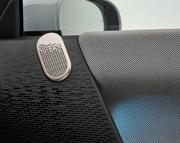 【2024年 iF设计奖】Harman Kardon for MINI Cooper SE