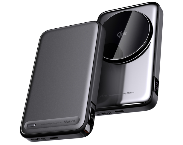 Magnetic mobile power supply-with retractable line (concept)