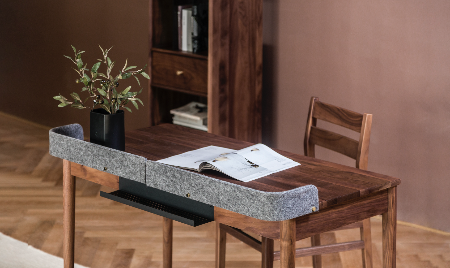 Original design，Issue 4，Handheld PTZ design，Shell desk，