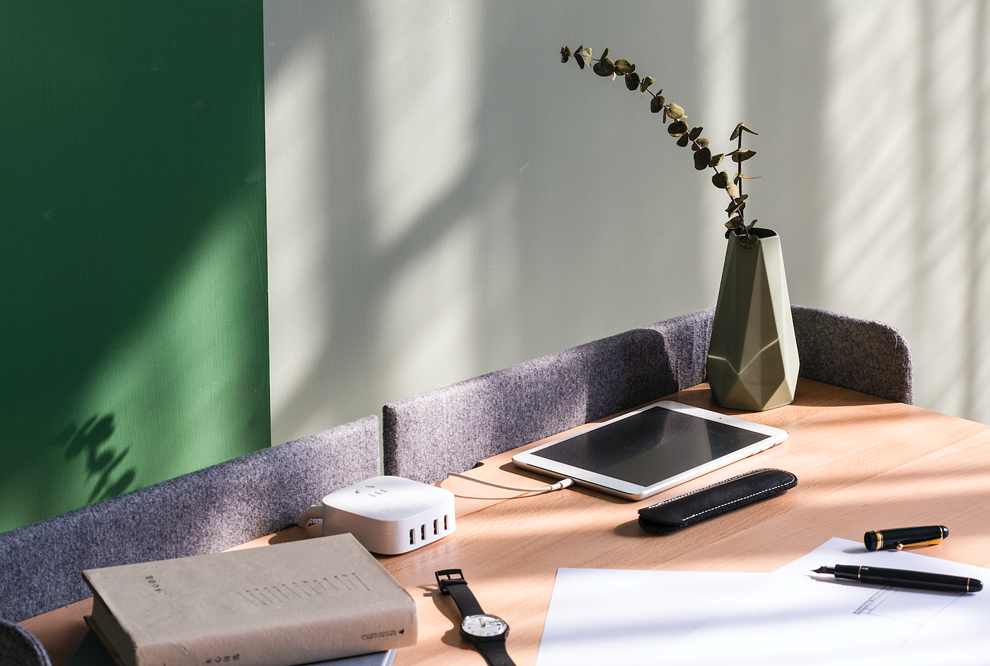 Original design，Issue 4，Handheld PTZ design，Shell desk，