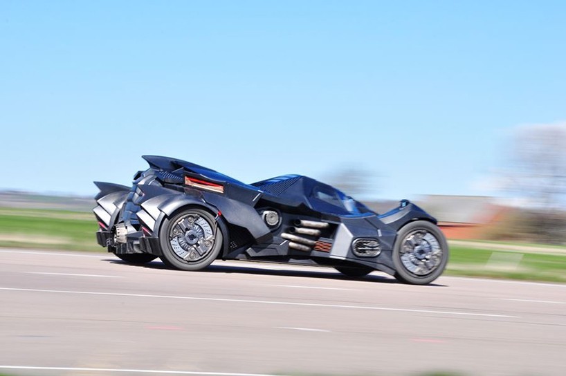Lamborghini，Batmobile，Modified vehicle，vehicle，Sports car，
