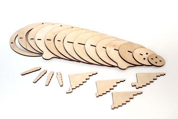 Light brown，woodiness，Clock，