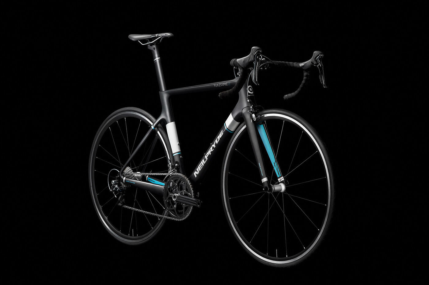 vehicle，Bicycle，Transportation tools，Urban style，outdoors，motion，Ride，