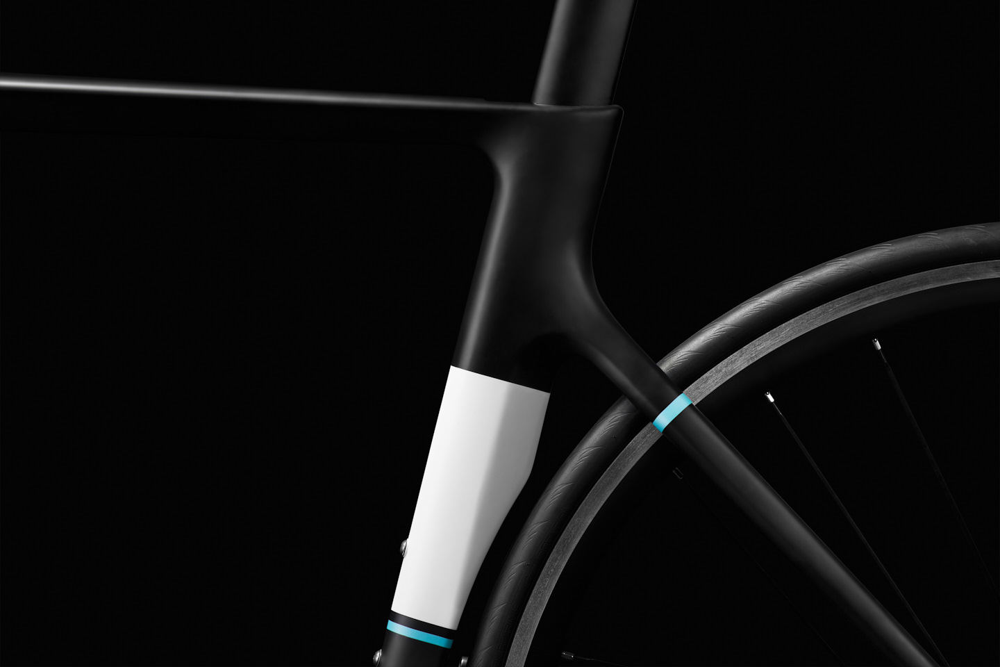 vehicle，Bicycle，Transportation tools，Urban style，outdoors，motion，Ride，