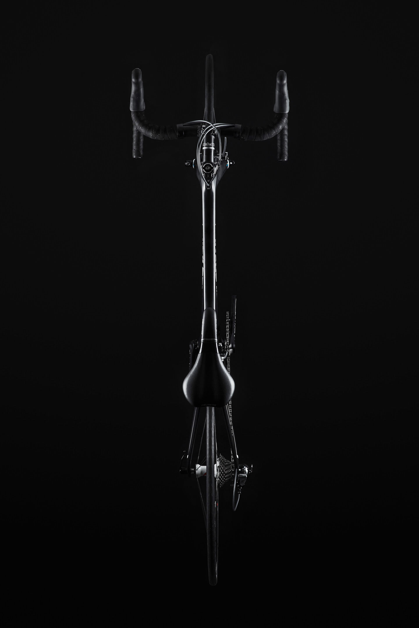 vehicle，Bicycle，Transportation tools，Urban style，outdoors，motion，Ride，