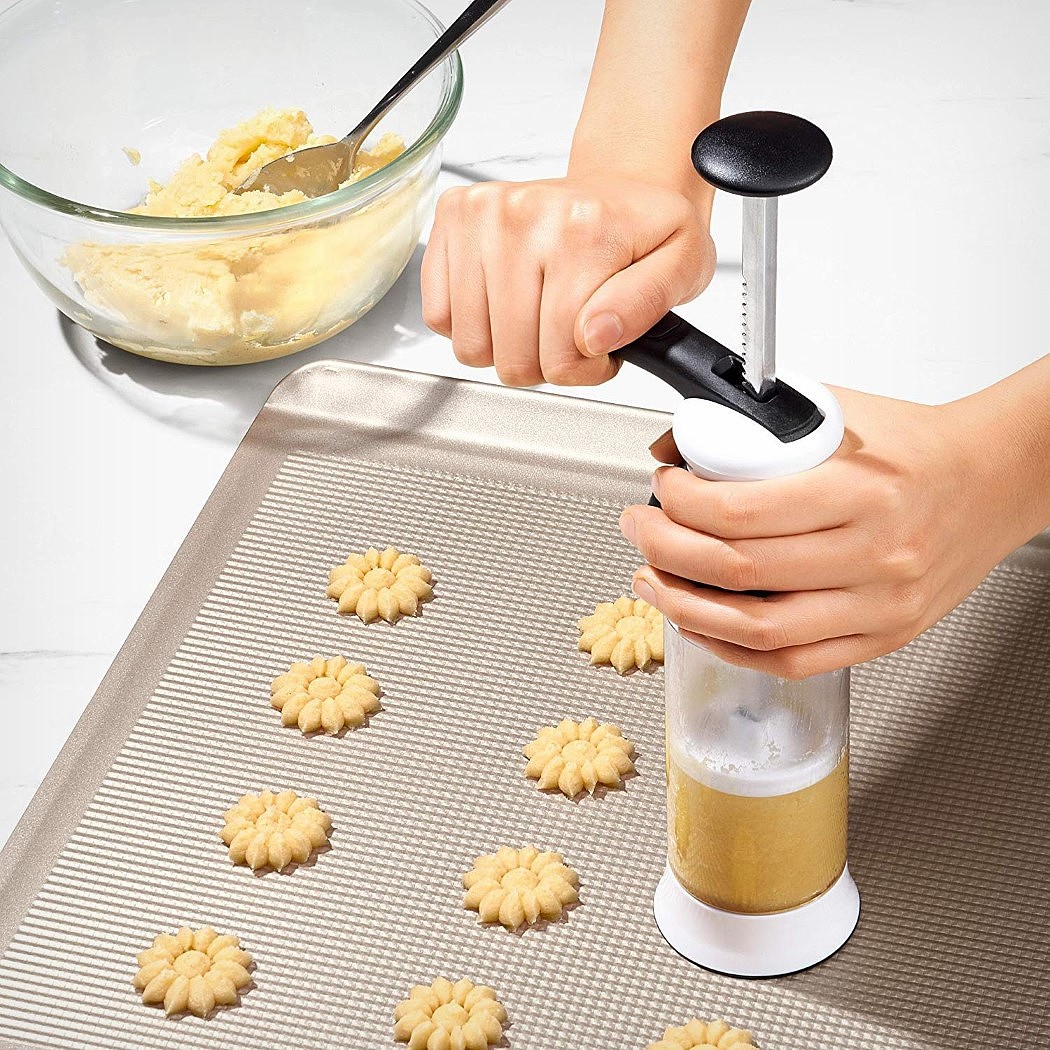 baking，industrial design，extrusion，Biscuit machine，
