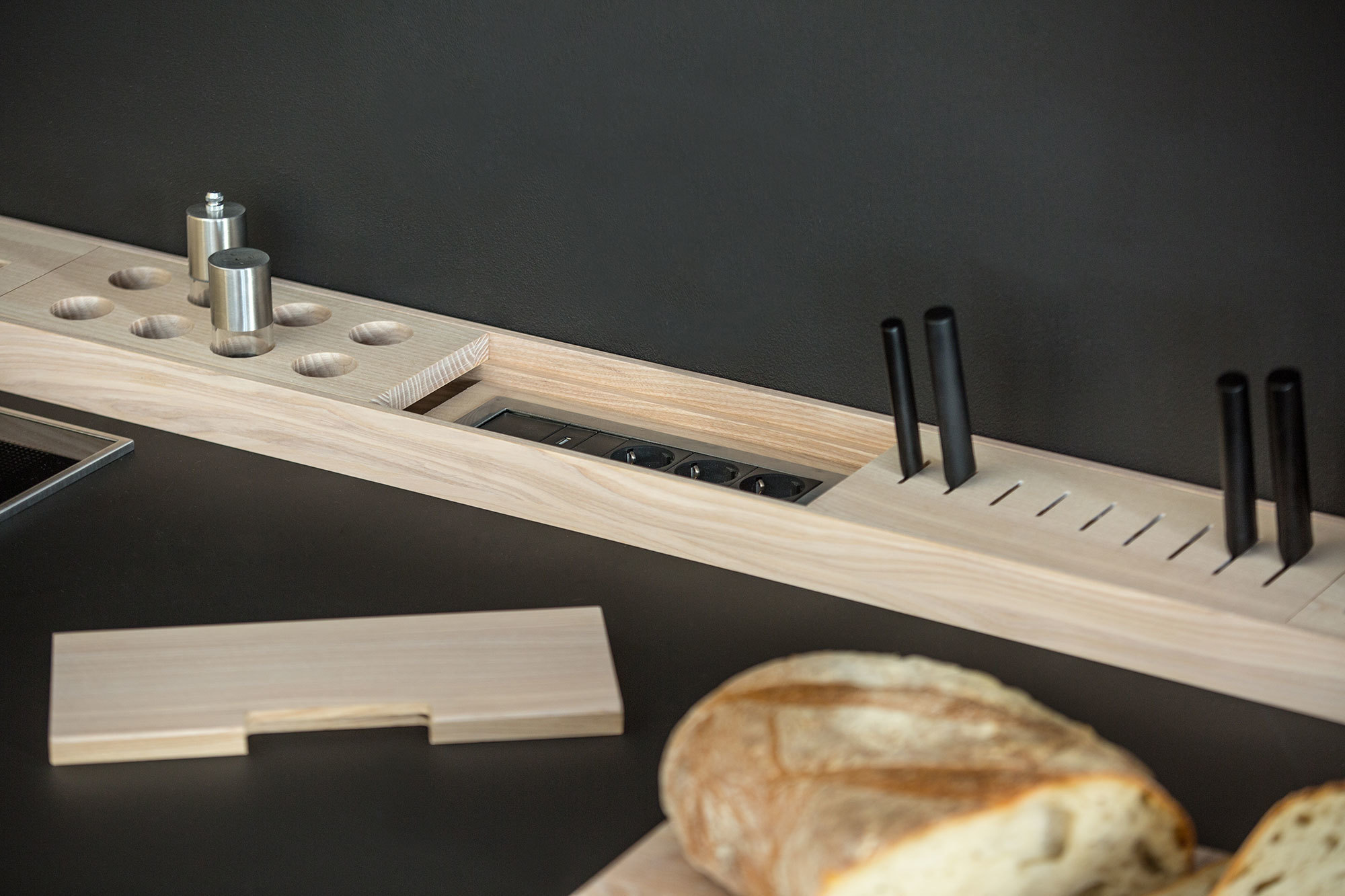 Kitchen supplies，convenient，intelligence，Simplicity，articles for daily use，