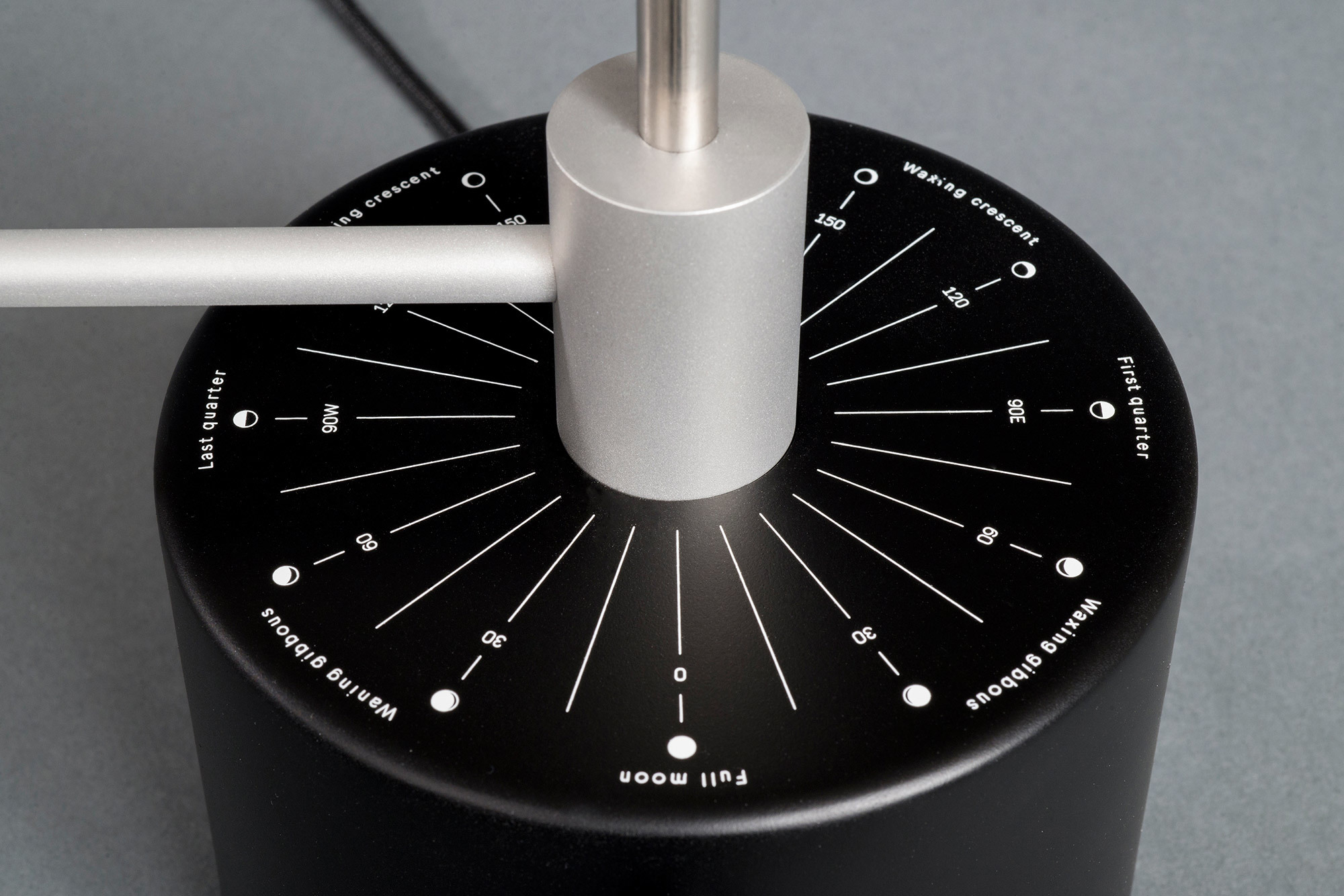 Desk lamp，Office Supplies，originality，Moon，concrete，