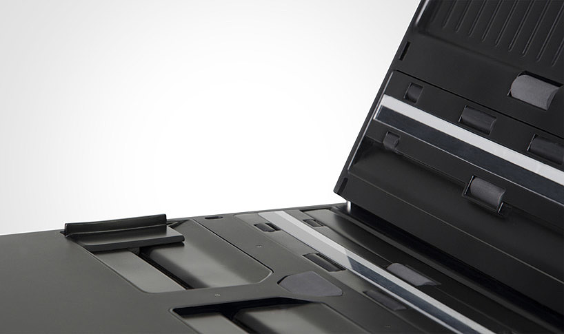 to work in an office，Scanner，