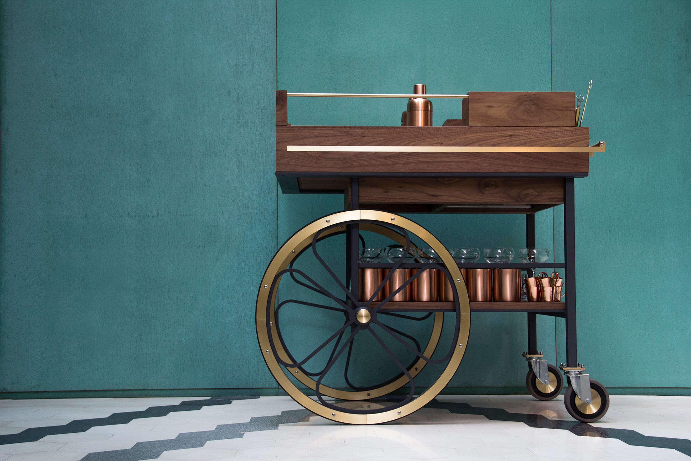 wheelbarrow，wooden ，Kitchen supplies，articles for daily use，Save space，