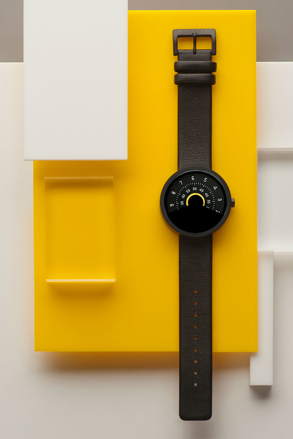 Wristwatch，articles for daily use，Simplicity，originality，man，