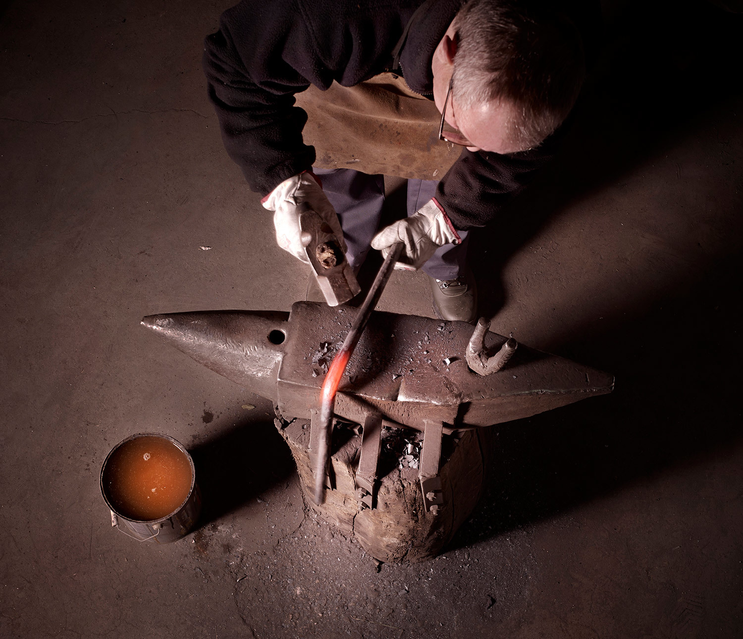 Home Furnishing，Table，wood，Metal，Simplicity，