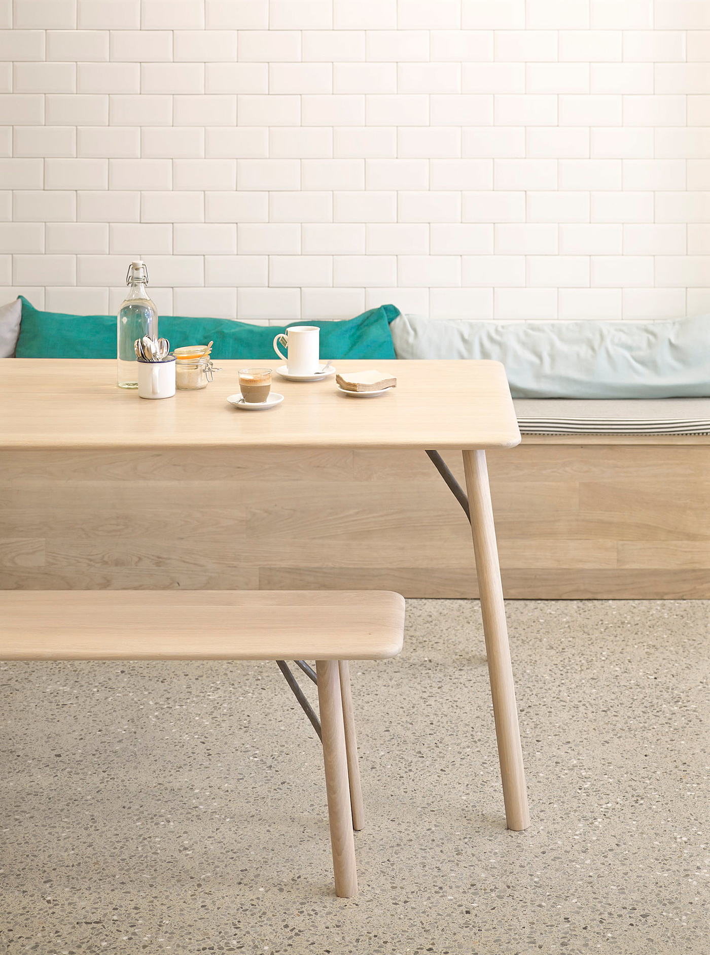 Home Furnishing，Table，wood，Metal，Simplicity，