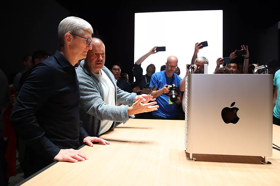 Steve Jobs，Cook，Jonathan，industrial design，