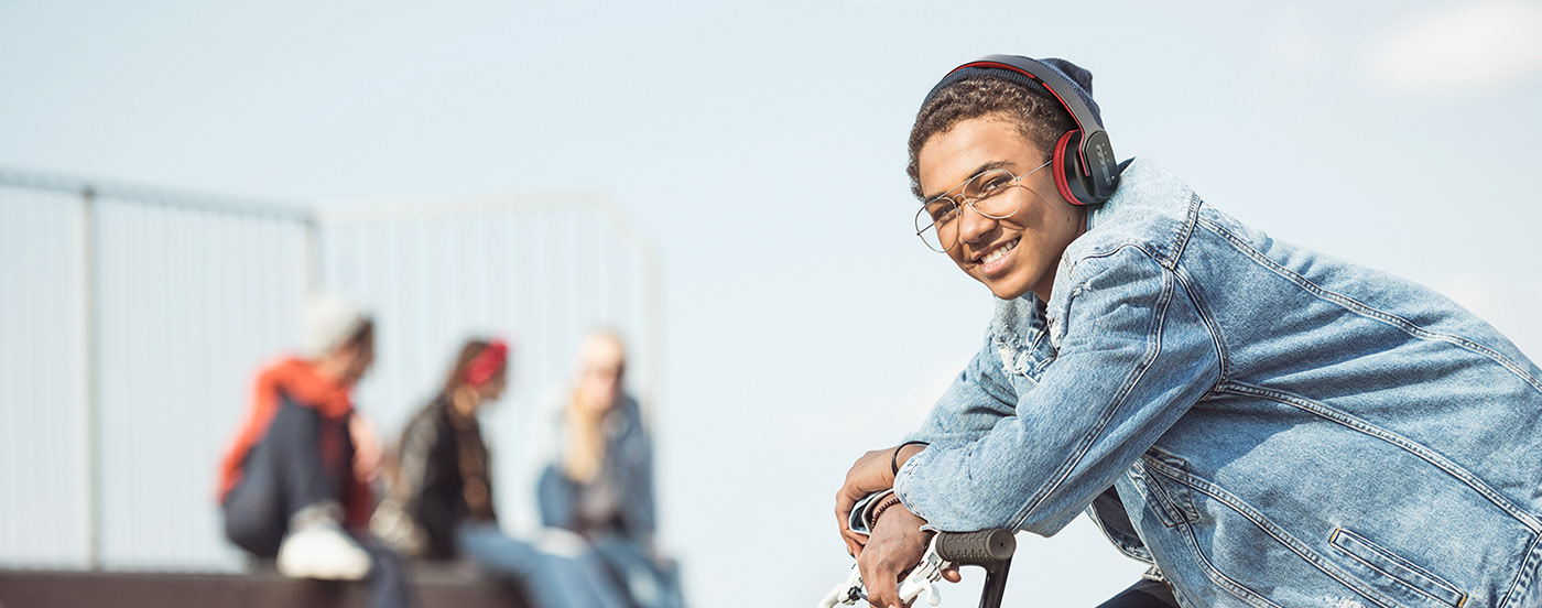 wireless，Bluetooth，Artix Hybrid，Fahredin Kosumi，headset，