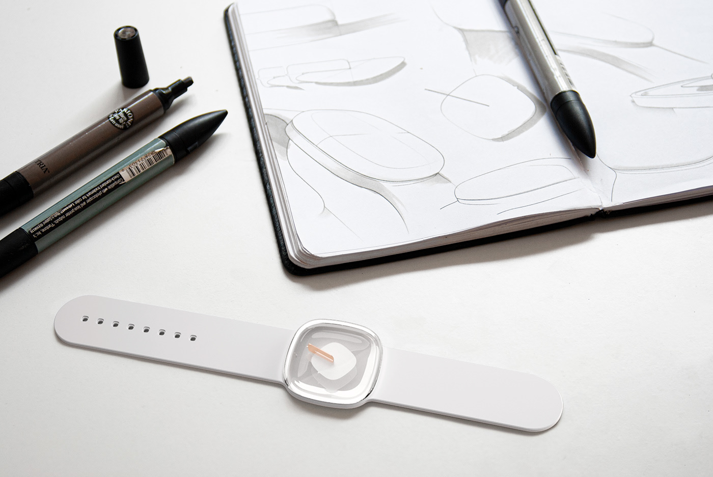 Wrist watch，Wristwatch，time，chaste，shadow，