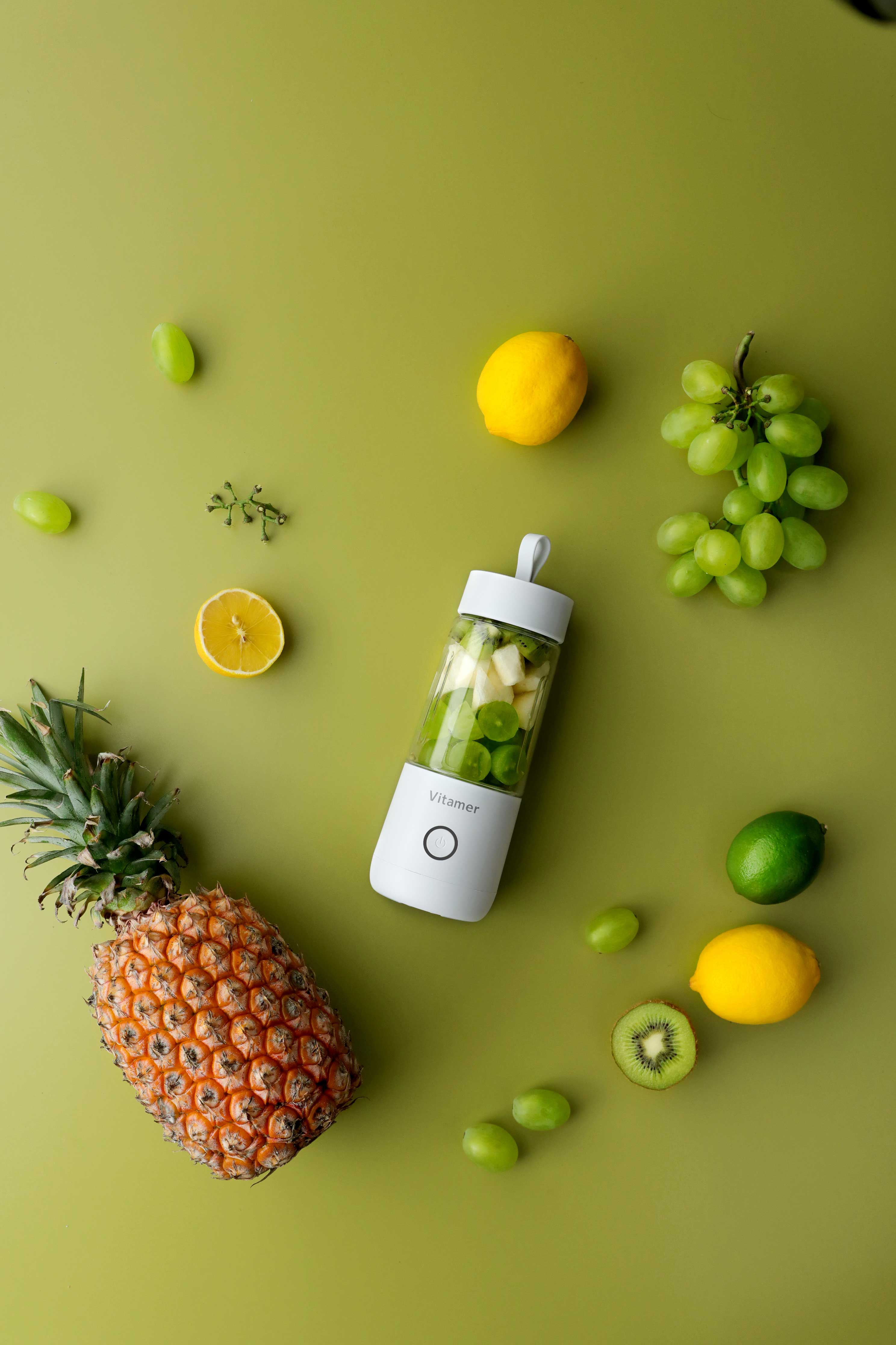 glass，fruit juice，like a breath of fresh air，Simplicity，