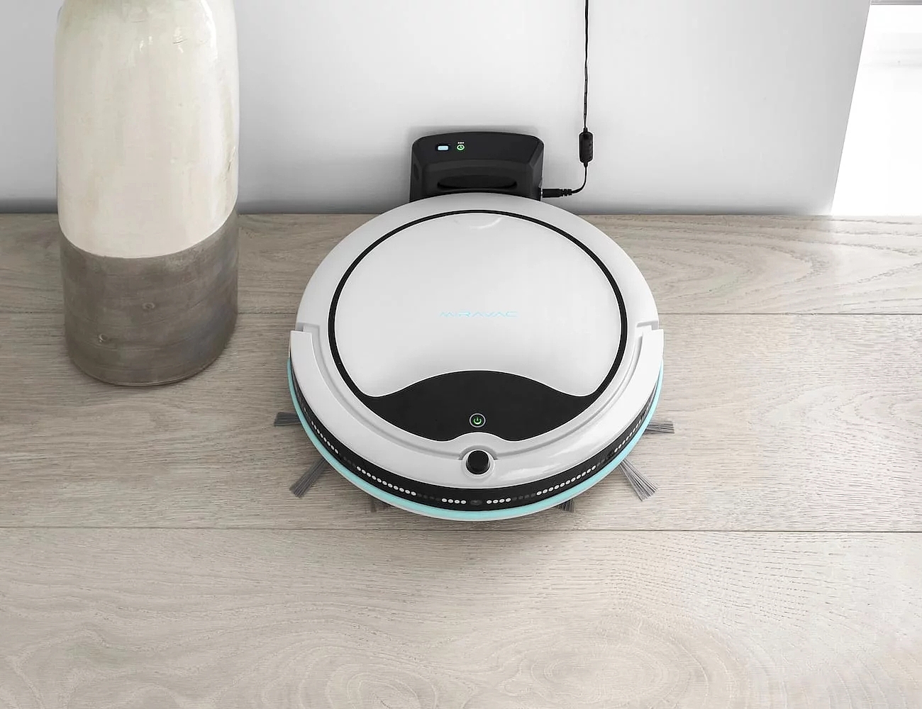 robot，Vacuum cleaner，Sweeping robot，