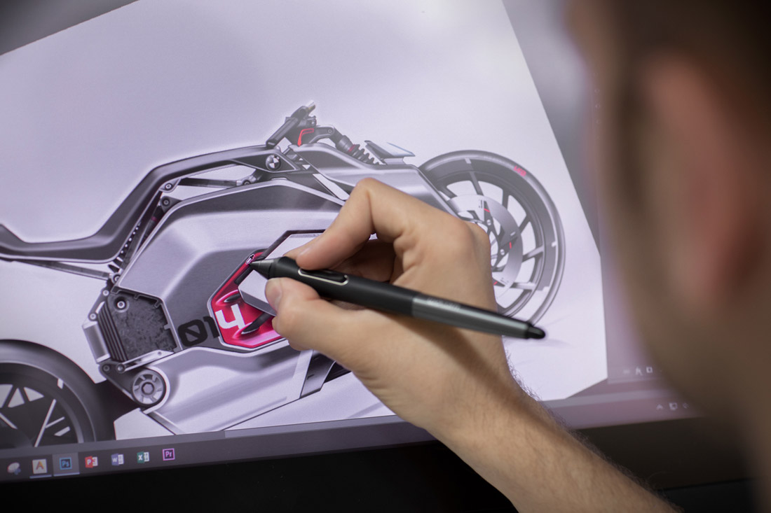Motorcycle，Design process，Hand drawn，Metal，details，streamline，