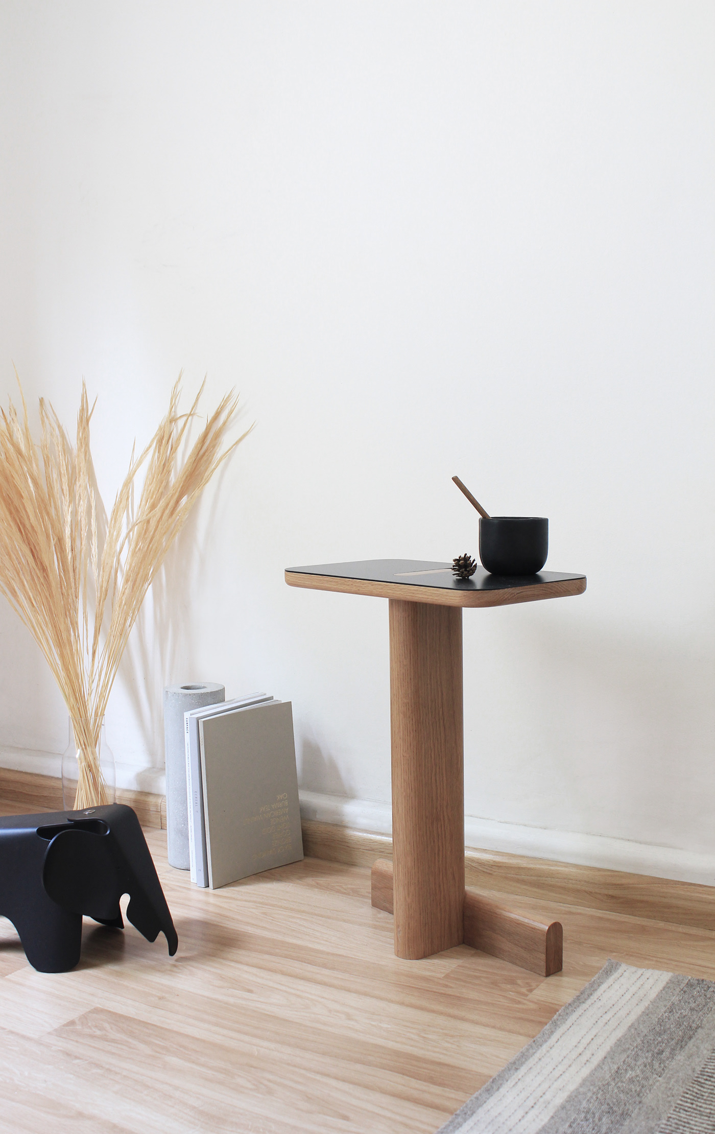 Hiko，Charging hole，black，Side table，Studio Berm ūdez，