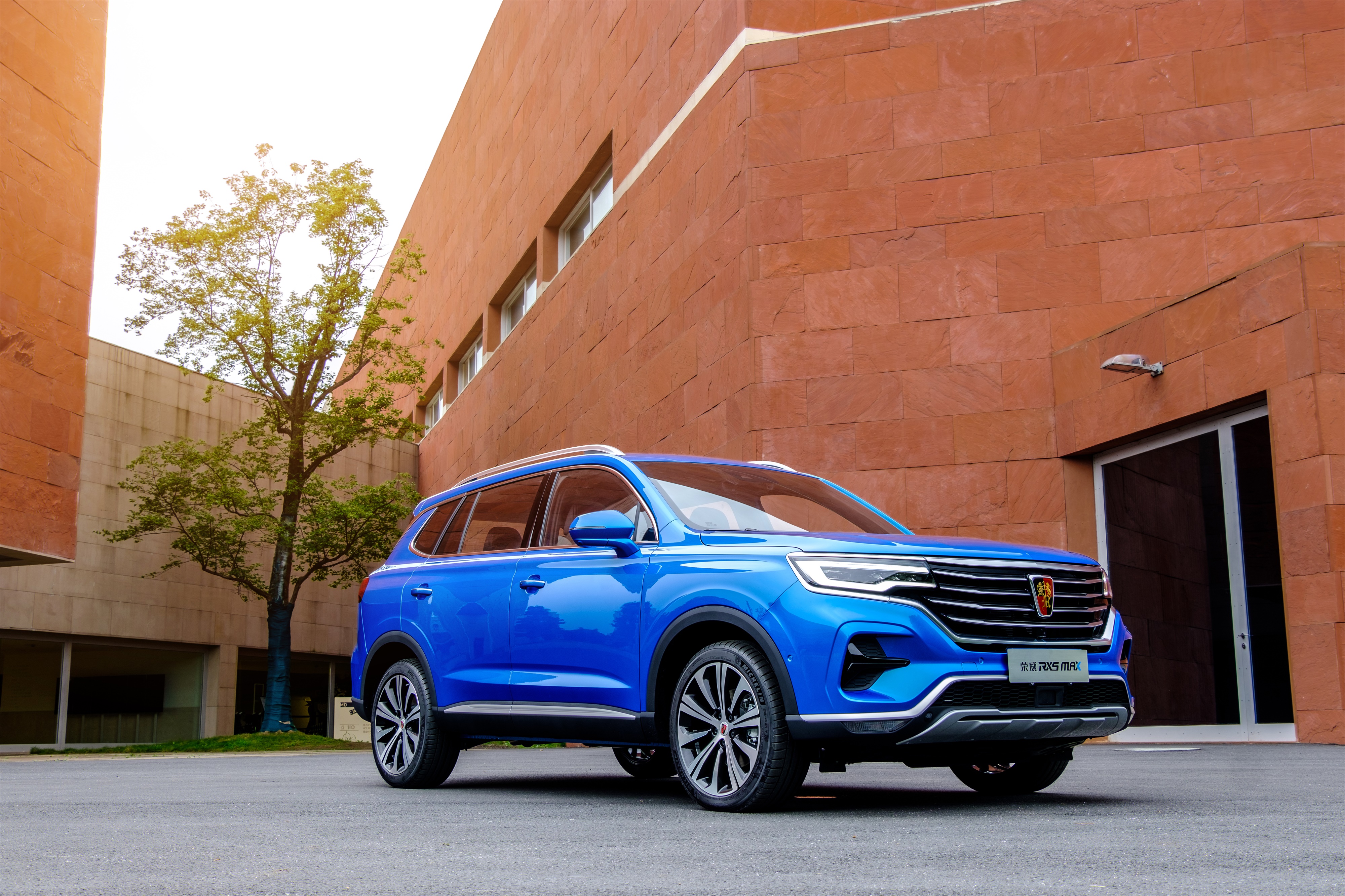 emotion，HMI interactive system，Curved screen，Roewe rx5 Max，Roewe ，