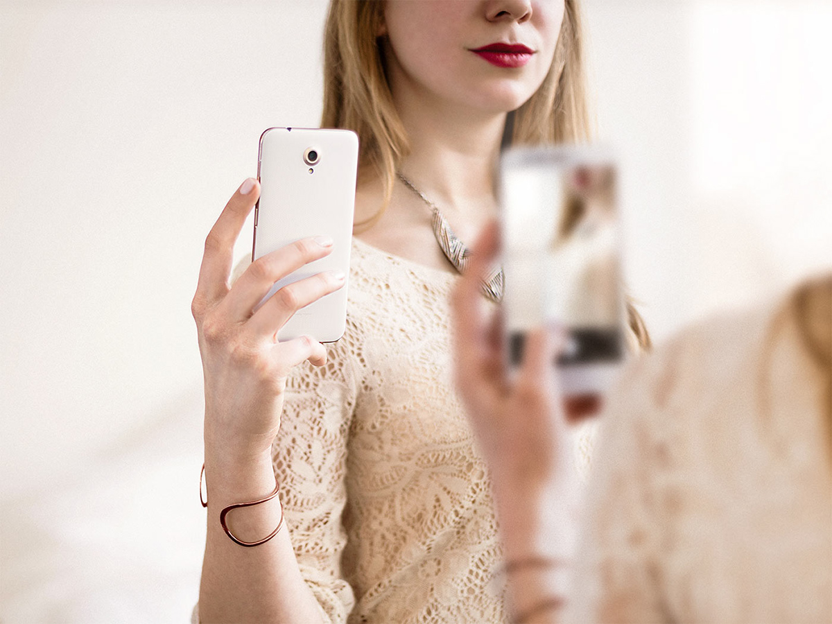 Vodafone，Mobile phone design，black，