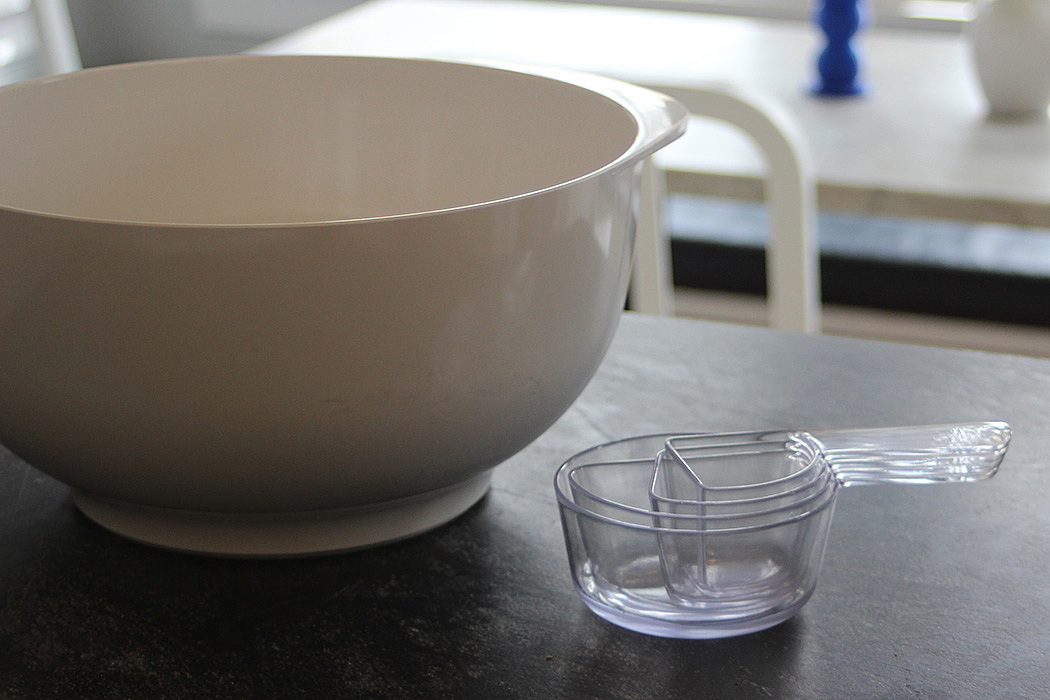 Measuring cup，Plastic，kitchenware，