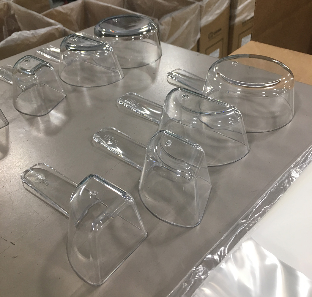 Measuring cup，Plastic，kitchenware，