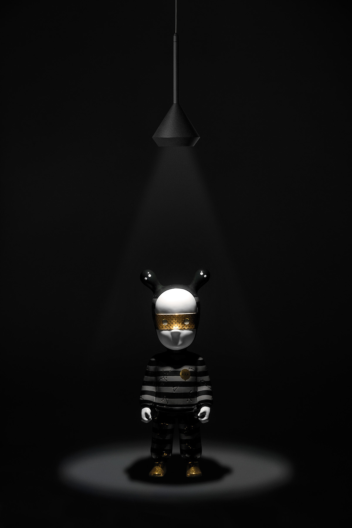 Spin，a chandelier，white，