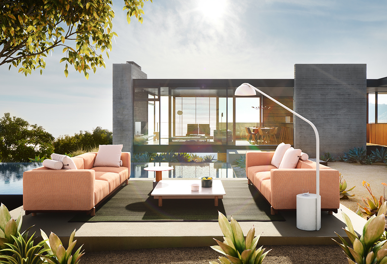 furniture，industrial design，outdoors，travel，sofa，