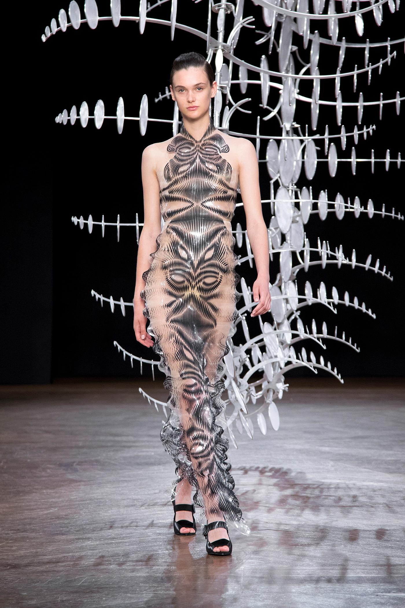 fashion，Sculpture，Paris Fashion Week，clothing design，