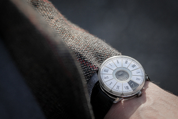 gentleman，Wrist watch，tool，wear，