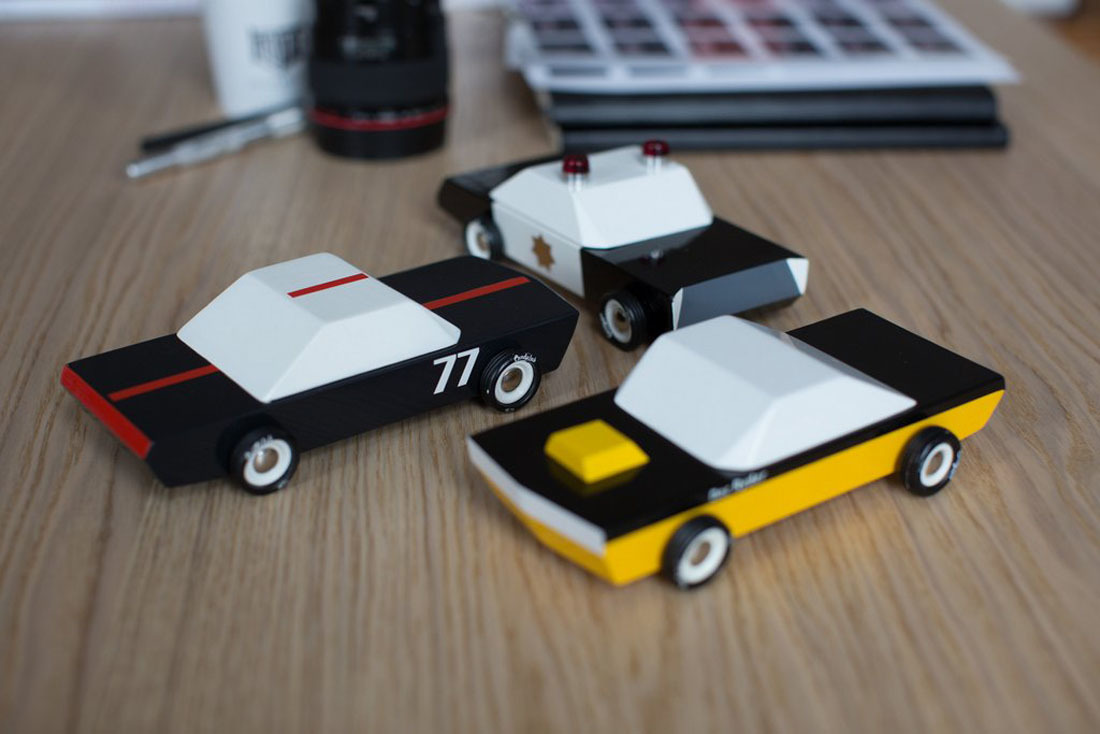 sing，children，Puzzle，police car，