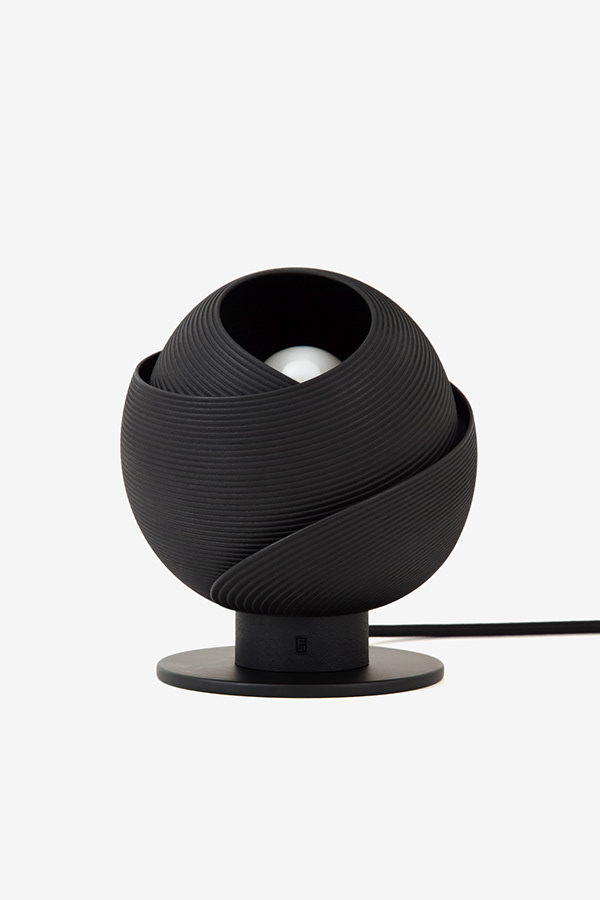 black，industrial design，Desk lamp，Folding lamp，a chandelier，