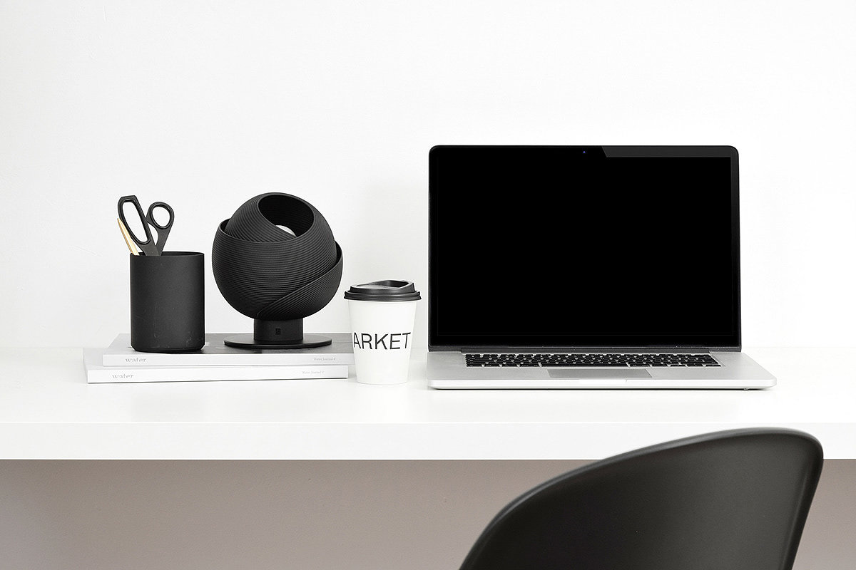 black，industrial design，Desk lamp，Folding lamp，a chandelier，