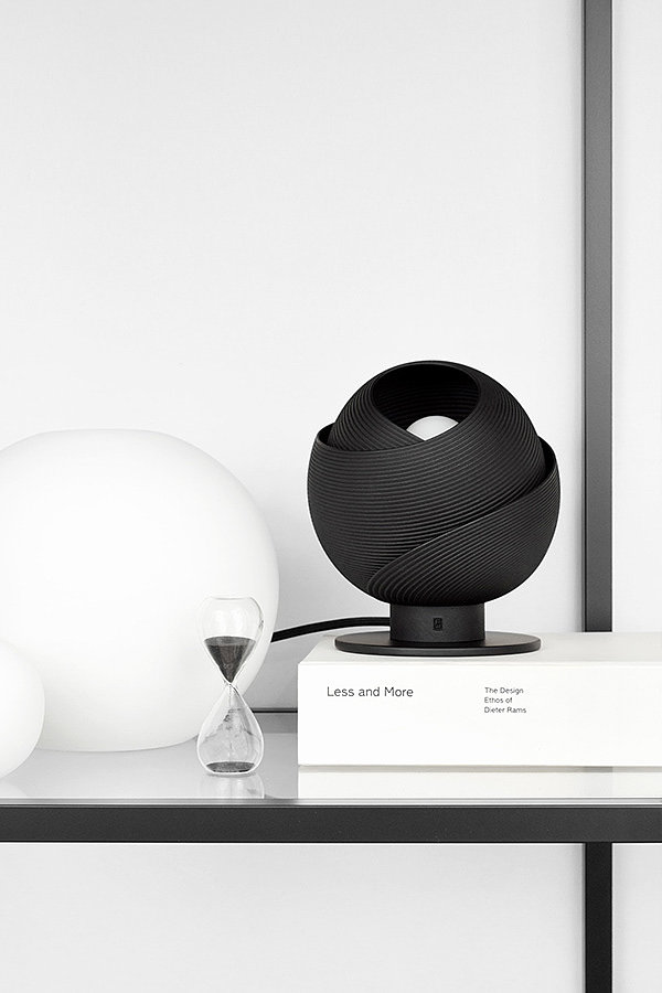 black，industrial design，Desk lamp，Folding lamp，a chandelier，