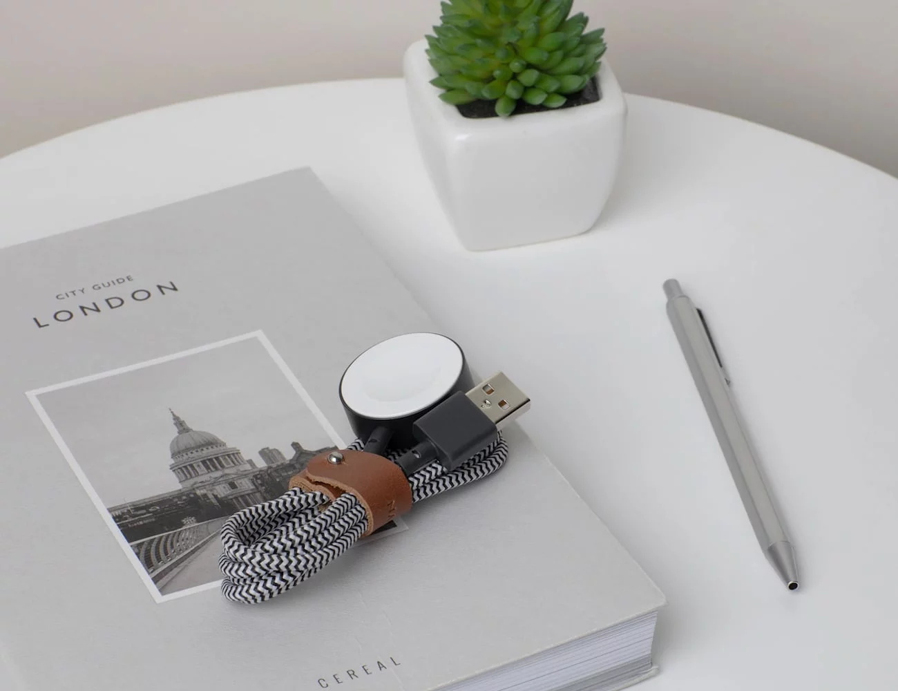 white，Charging line，native union，