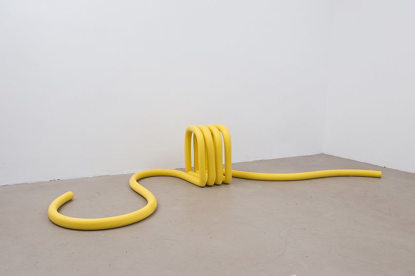 Metal，furniture，mono，
