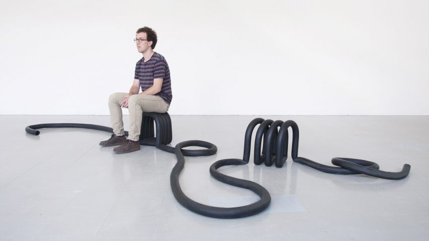 Metal，furniture，mono，