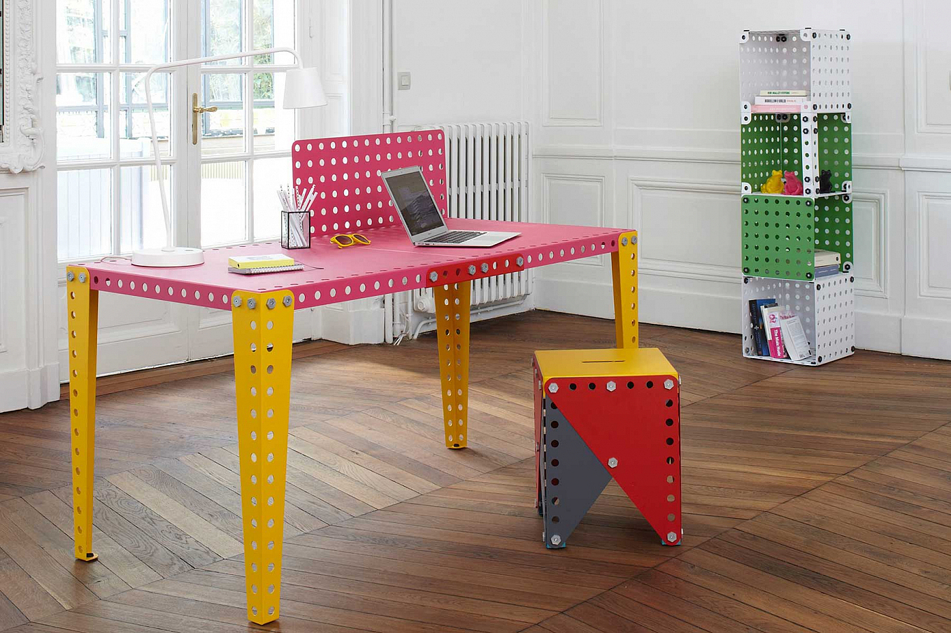 a literary creation，imagination，diy，Puzzle，