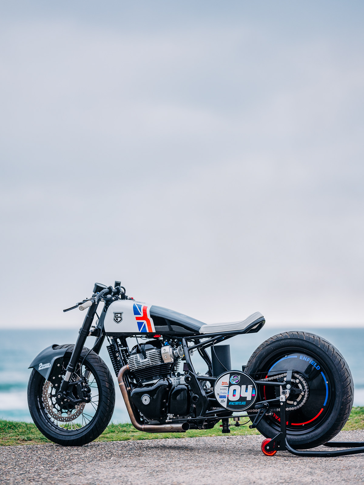 motorcycle，Synchronising folder，graphic design ，