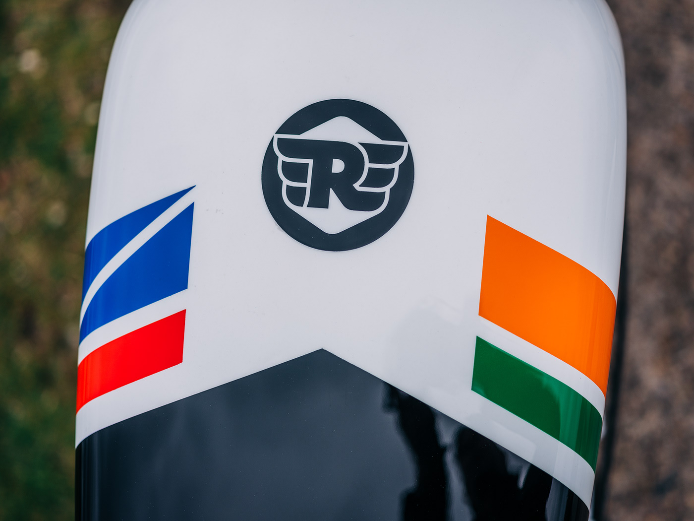 motorcycle，Synchronising folder，graphic design ，